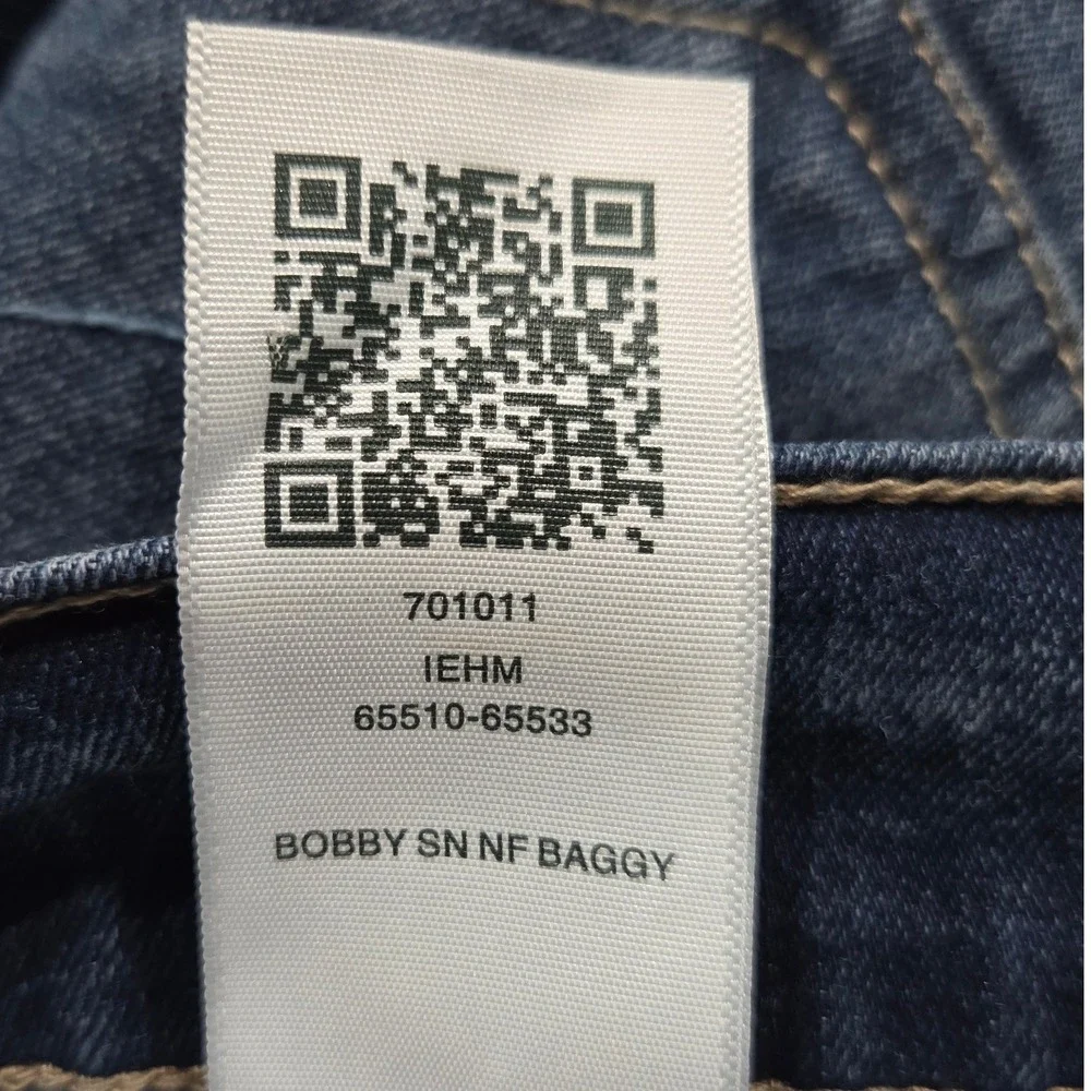 True Religion Bobby Relaxed Baggy Jeans Mens 33x32 Blue Applique Medium Wash NEW